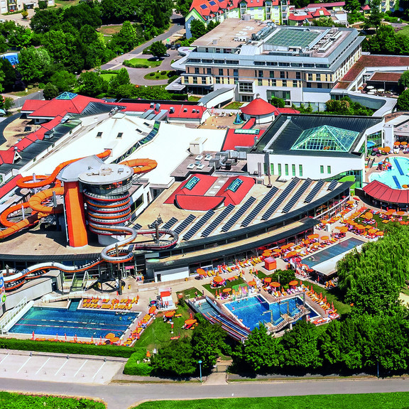 Sonnentherme Luftbildaufnahme 