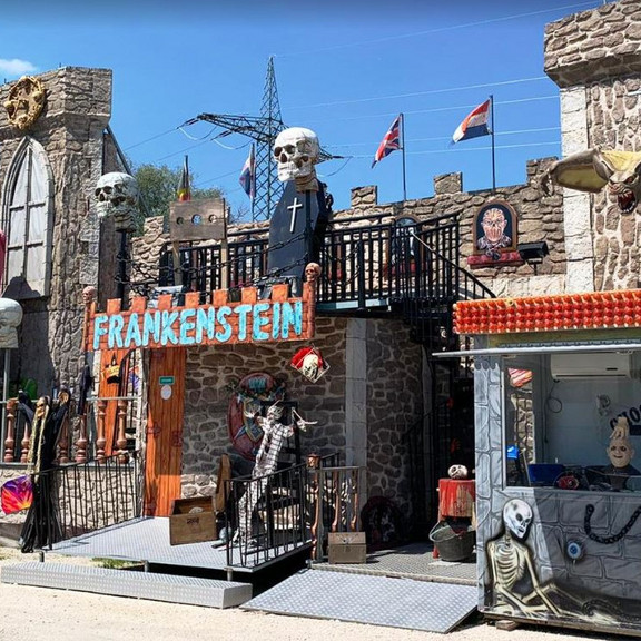 Geisterschloss1.JPG 